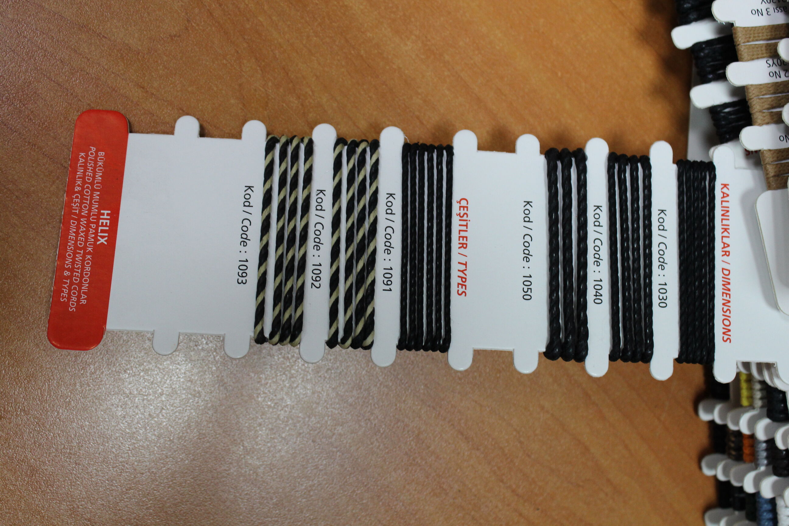 Bükümlü pamuk kordonlar